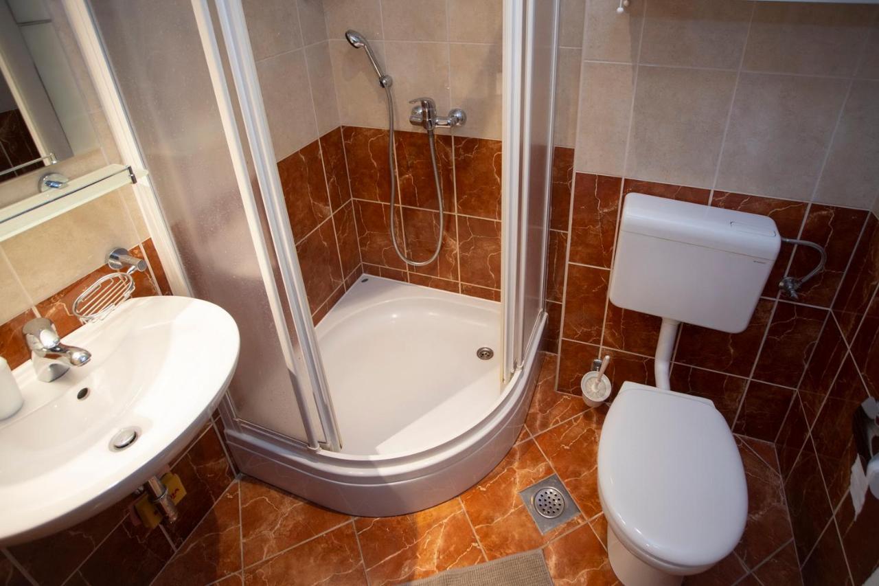 Villla Brigitte Tucepi Apartment Luaran gambar