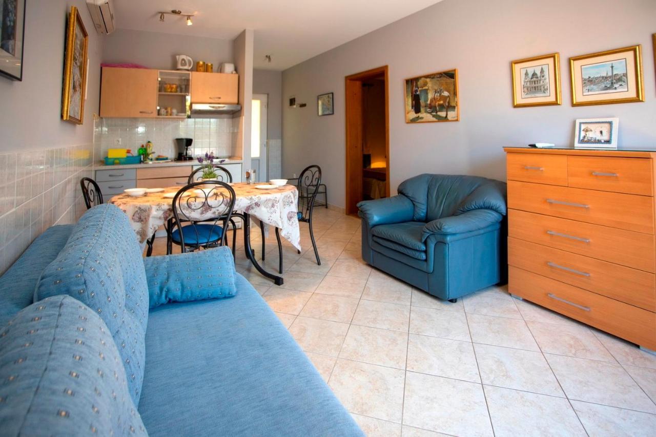 Villla Brigitte Tucepi Apartment Luaran gambar